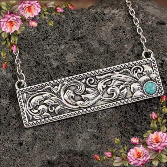 Jewelry - ✨ 5 for 25 ✨ Elegant Silver Necklace with Turquoise Accent